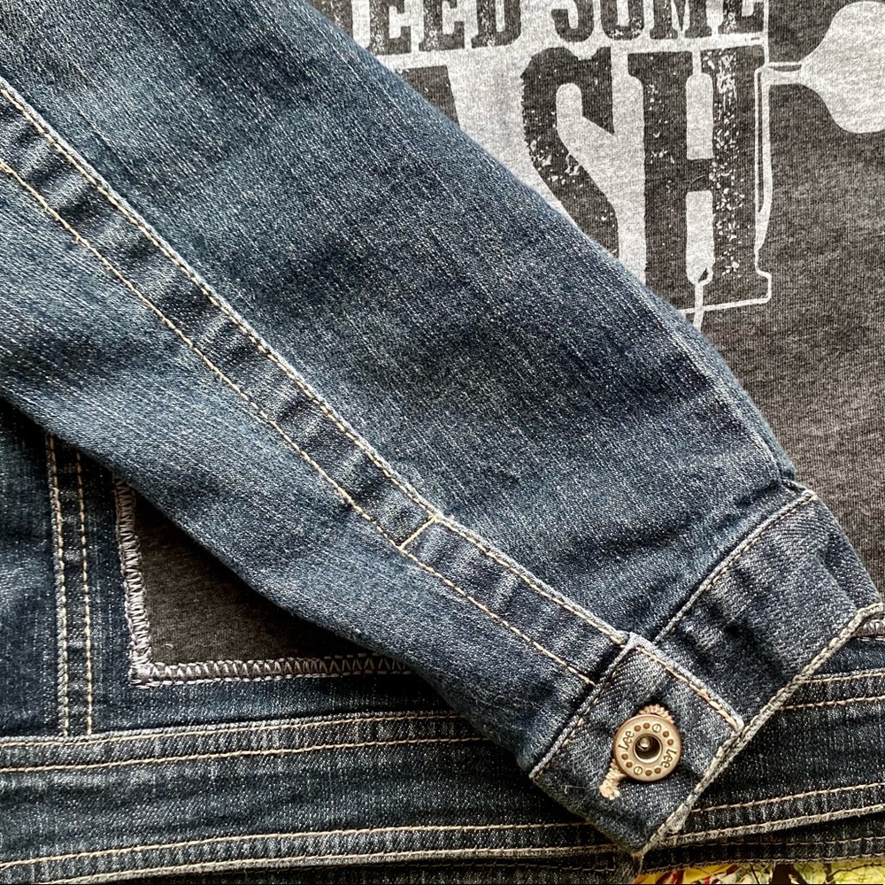 Custom Upcycled Lee Brand Denim Jacket W/ Embroidered Country Music Guitar Patch - Picture 8 of 16